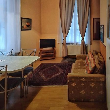 Delux Kolonada Daire Karlovy Vary Dış mekan fotoğraf