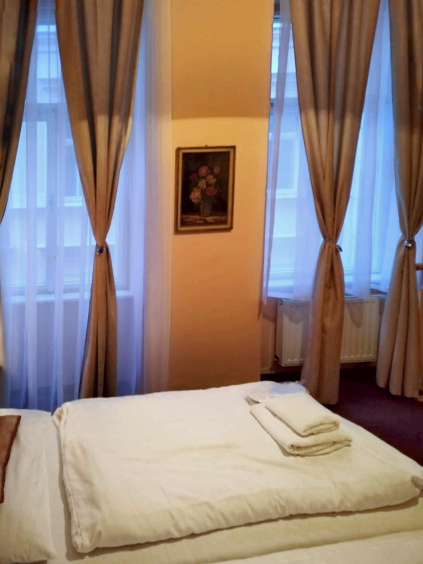 Delux Kolonada Daire Karlovy Vary Dış mekan fotoğraf